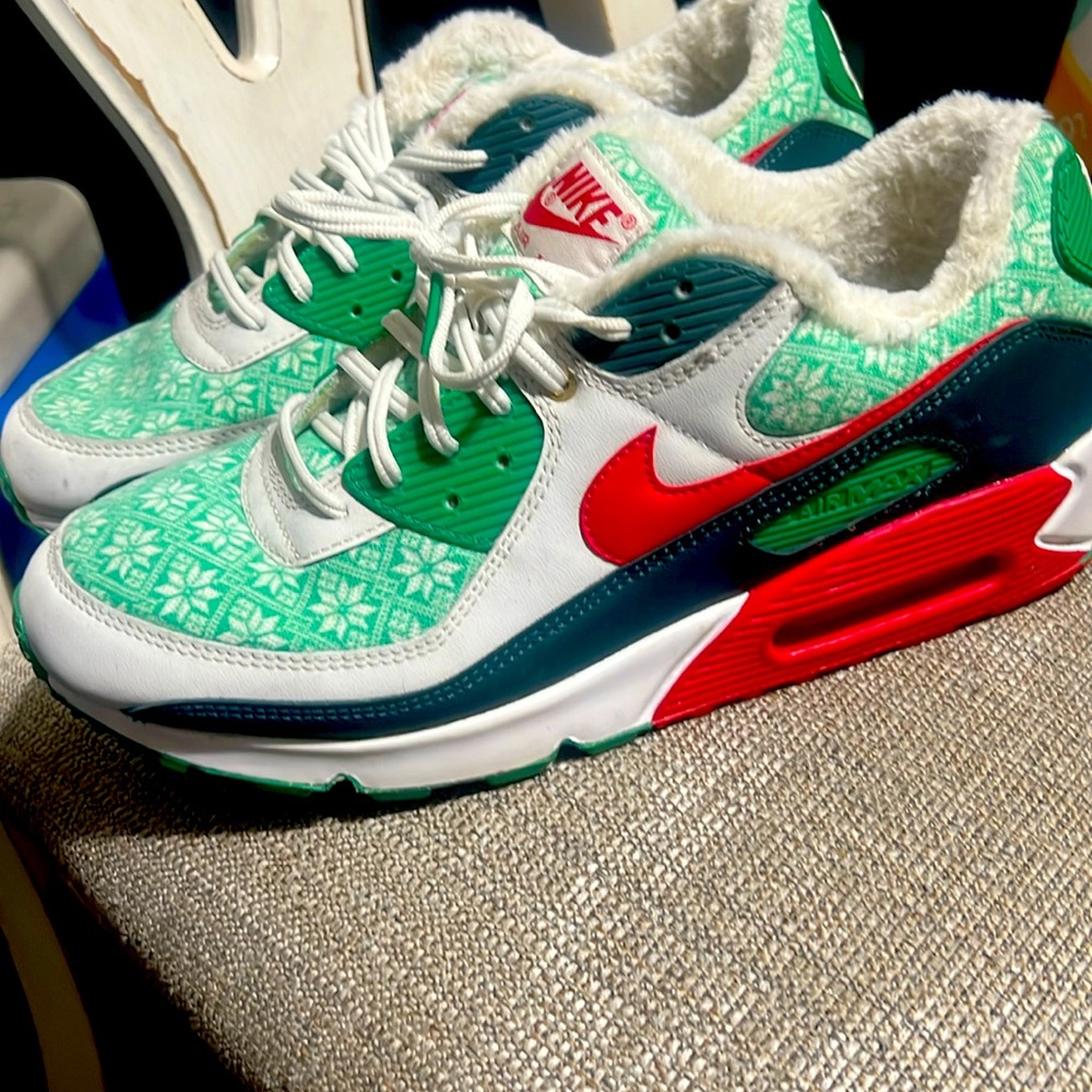 Nike “Nordic Christmas” Air Max 90